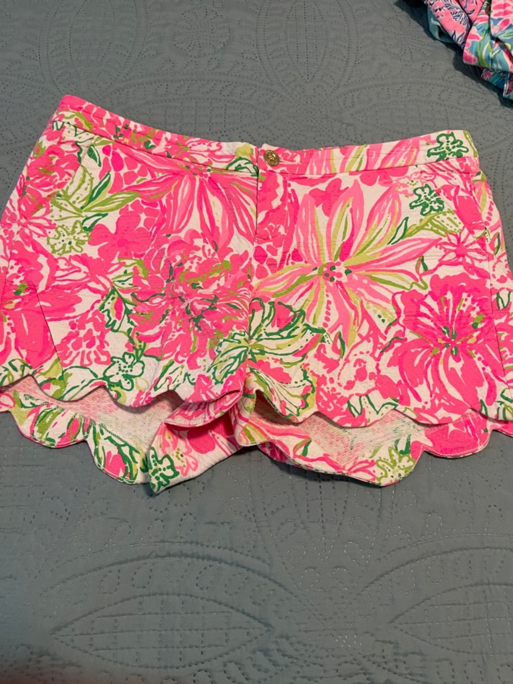 Lilly Pulitzer Pink Floral Scallop Hem Jean Shorts